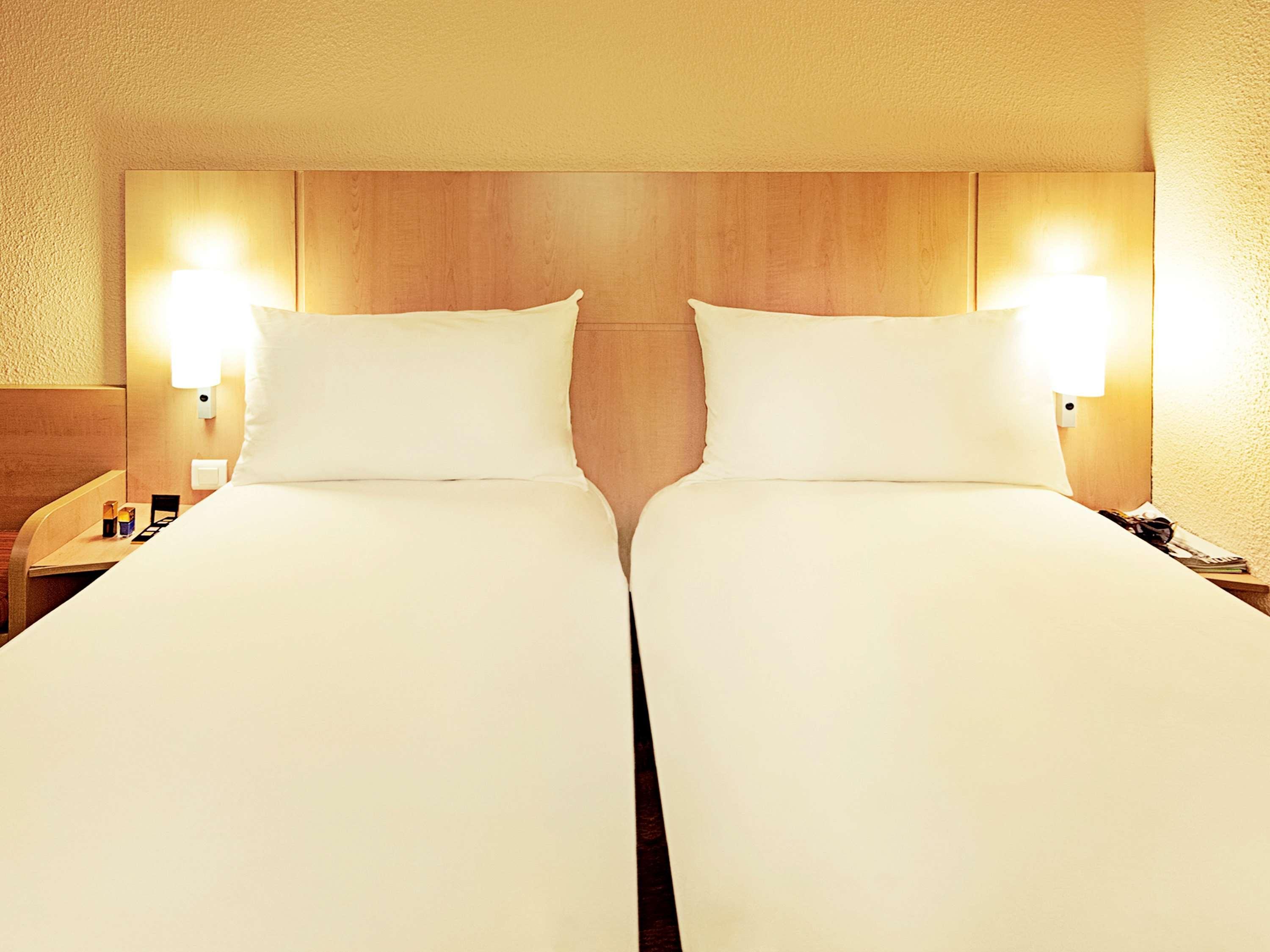 Hotel Ibis Warszawa Ostrobramska Extérieur photo