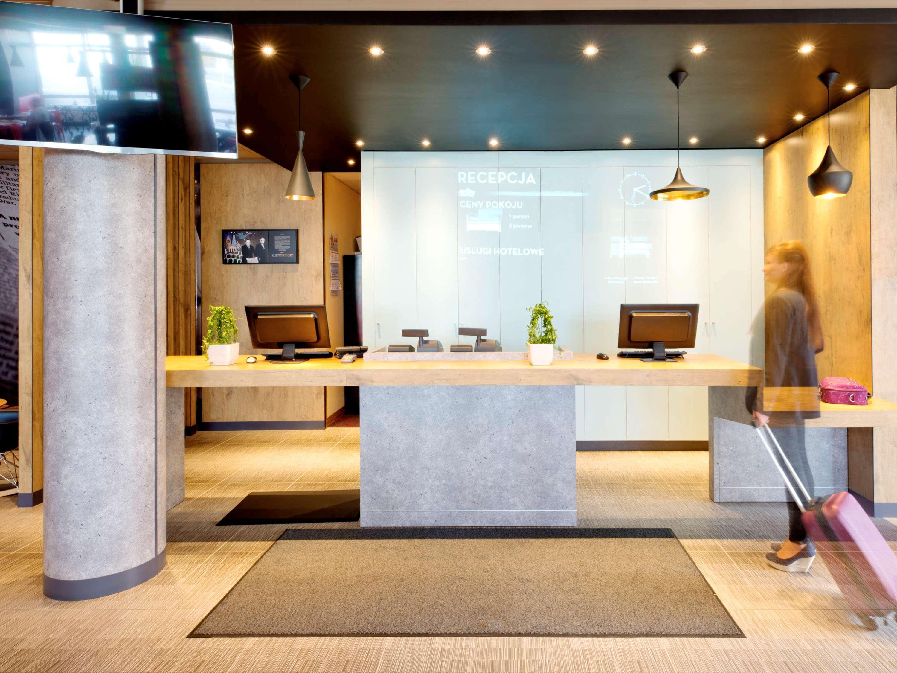Hotel Ibis Warszawa Ostrobramska Extérieur photo