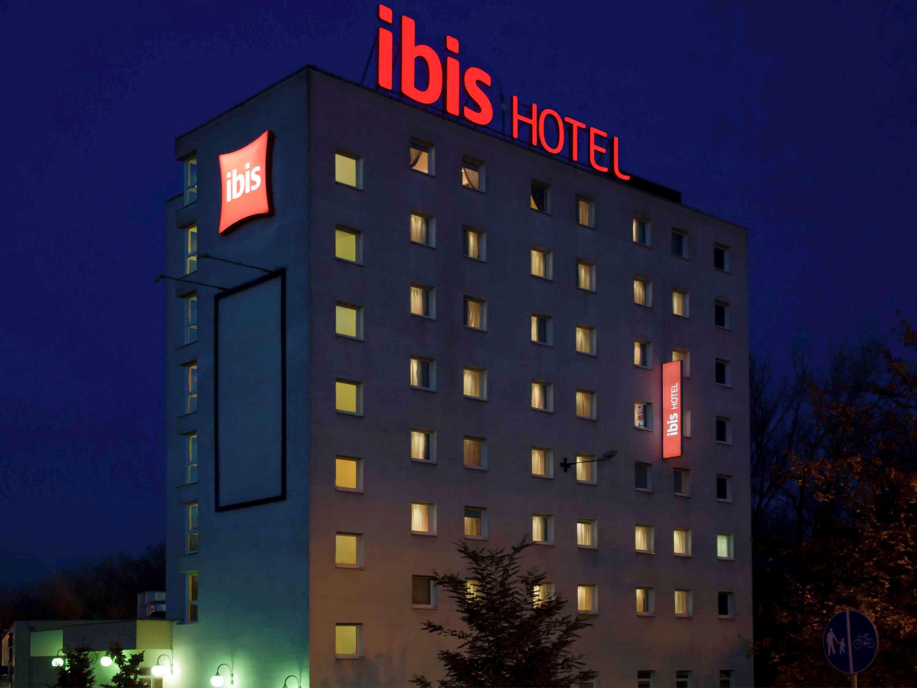 Hotel Ibis Warszawa Ostrobramska Extérieur photo
