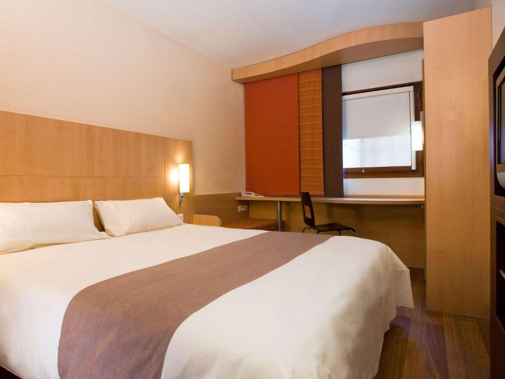 Hotel Ibis Warszawa Ostrobramska Extérieur photo